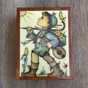 Vintage Superstar Swiss Movement Music Box Playing 'Born Free'